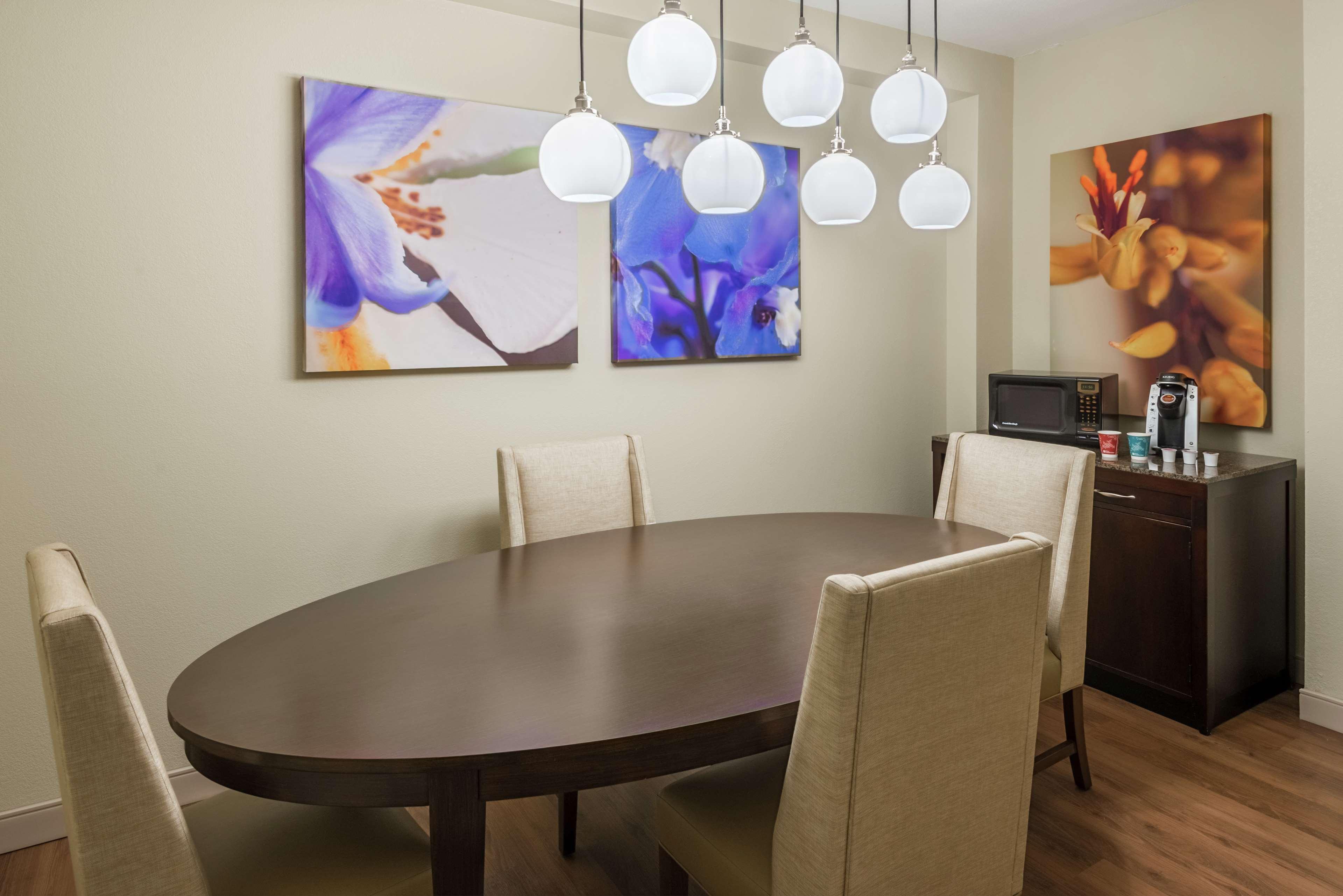 Hilton Garden Airport 3* West Palm Beach