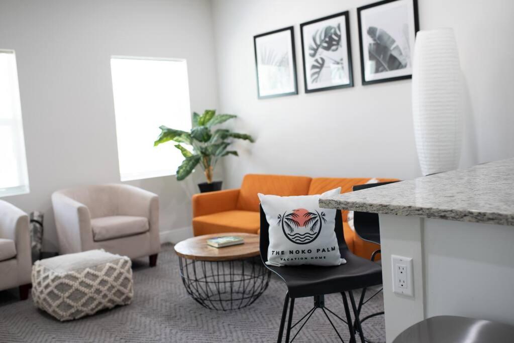 Holiday home Stylish New Mins From Downtown, Airport And Beach!
