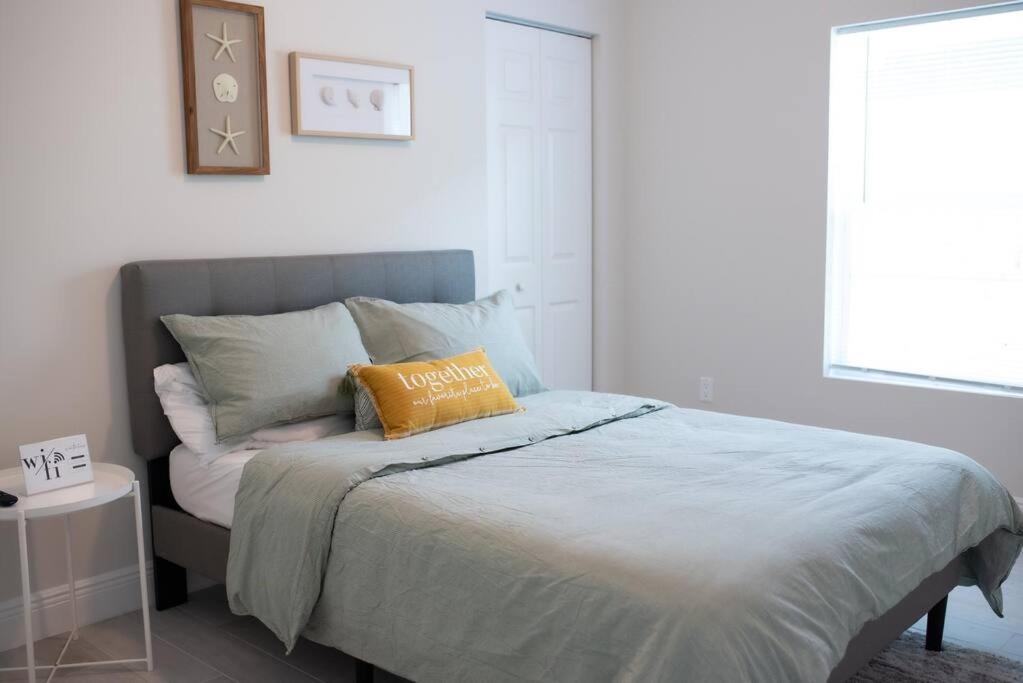 Holiday home Stylish New Mins From Downtown, Airport And Beach! West Palm Beach