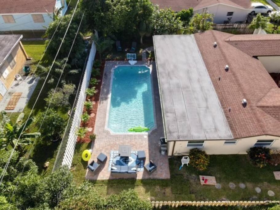 Holiday home In With Heated Pool *