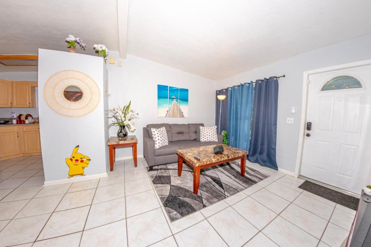 Private Palm New Homestay West Palm Beach