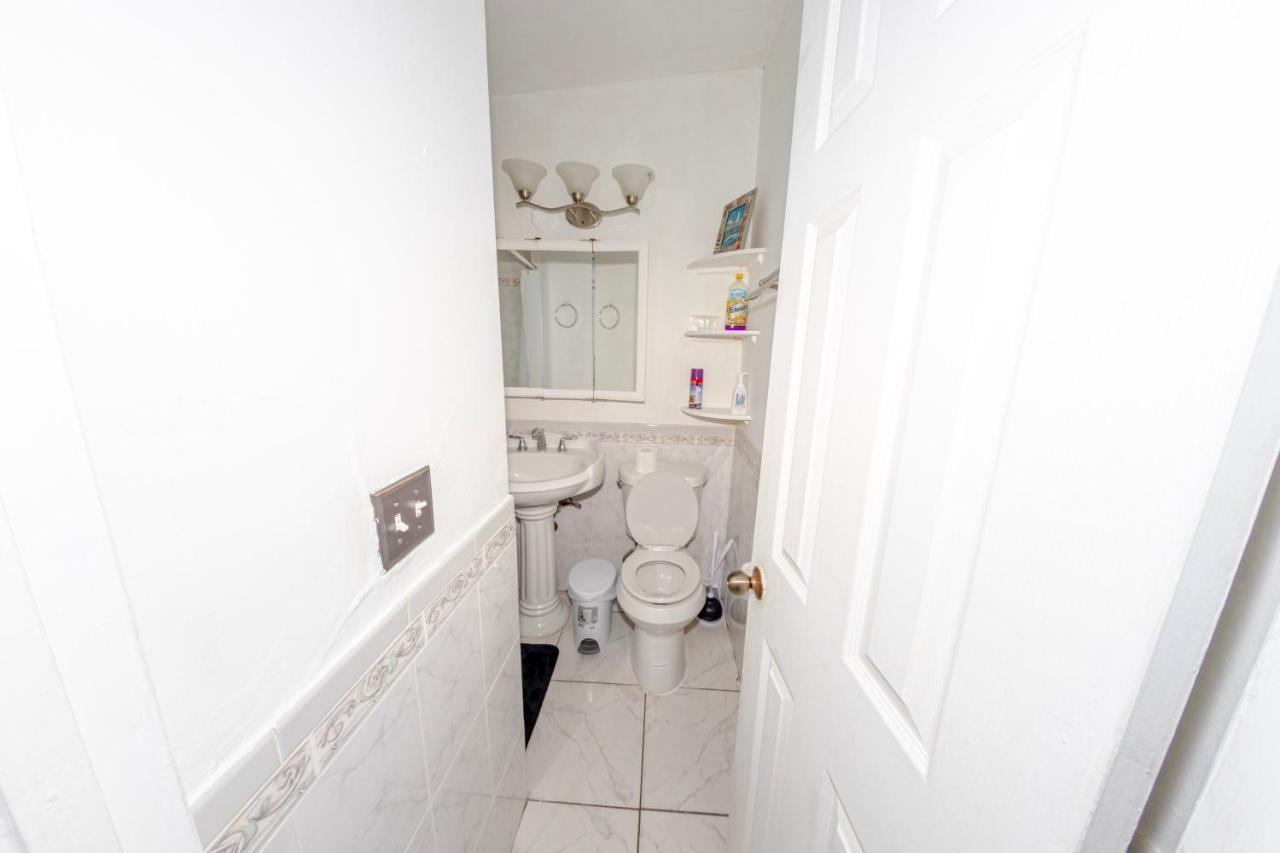 Private With Private Shower * West Palm Beach
