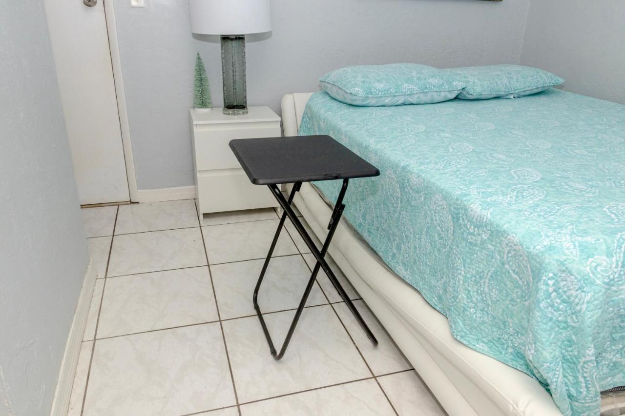 Private Palm New * West Palm Beach