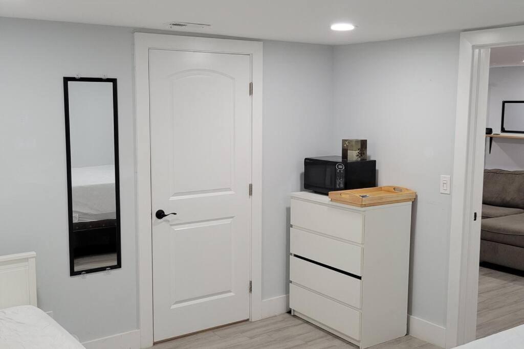 Cheerful 2-bedroom Residential W/backyard * West Palm Beach
