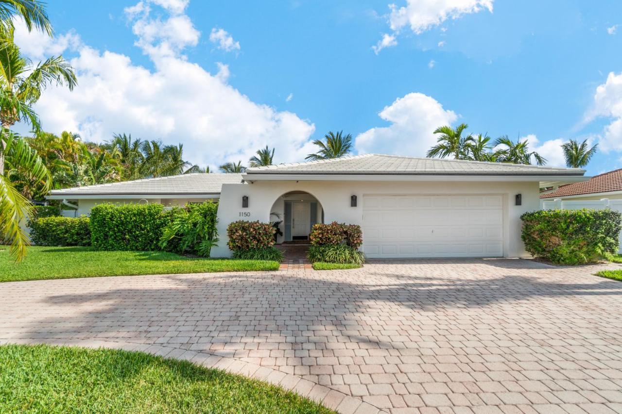 Seven Palms Waterfront, Heated Pool & Private Dock -walk To Beach!