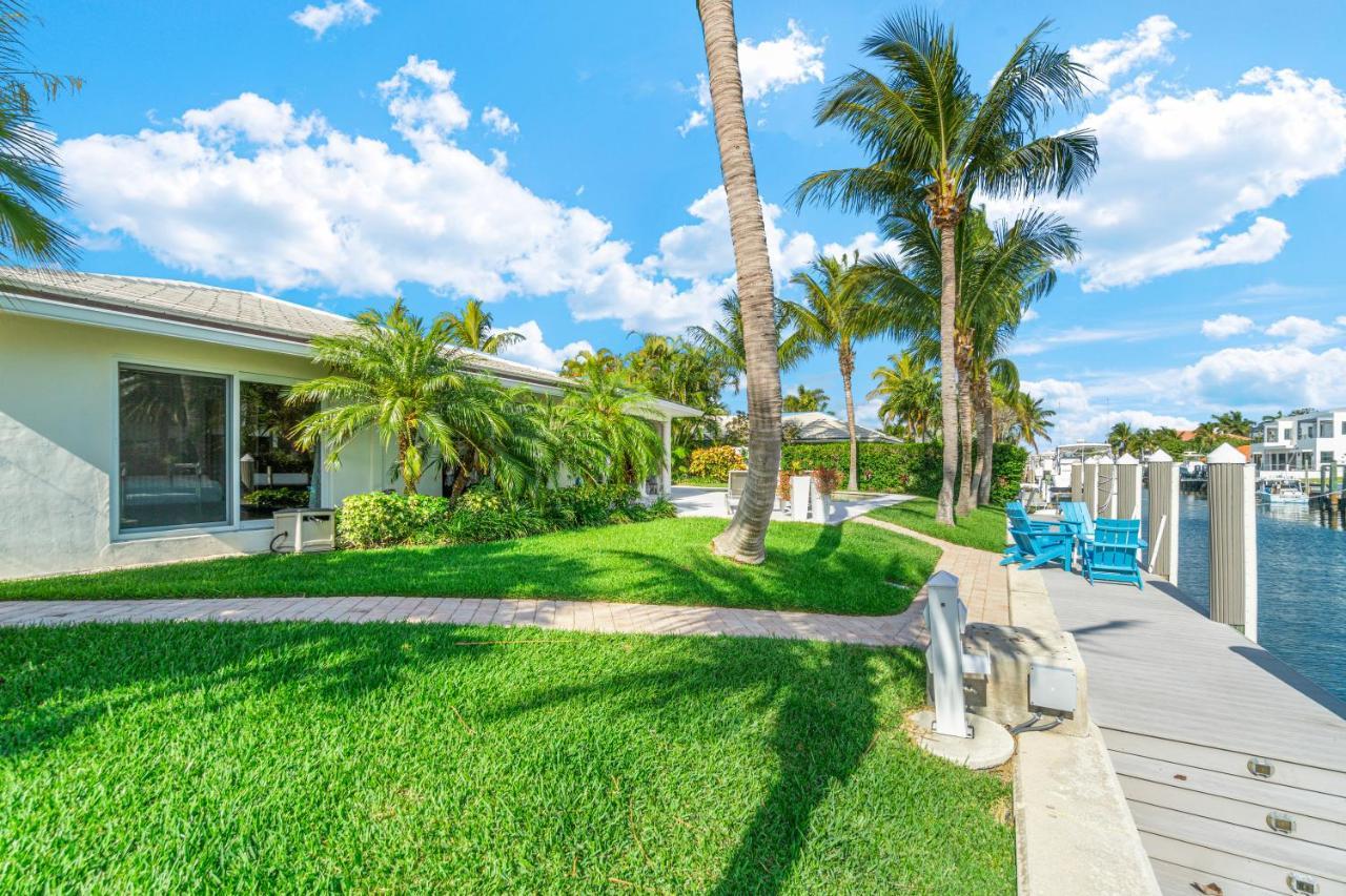 Villa Seven Palms Waterfront, Heated Pool & Private Dock -walk To Beach! West Palm Beach