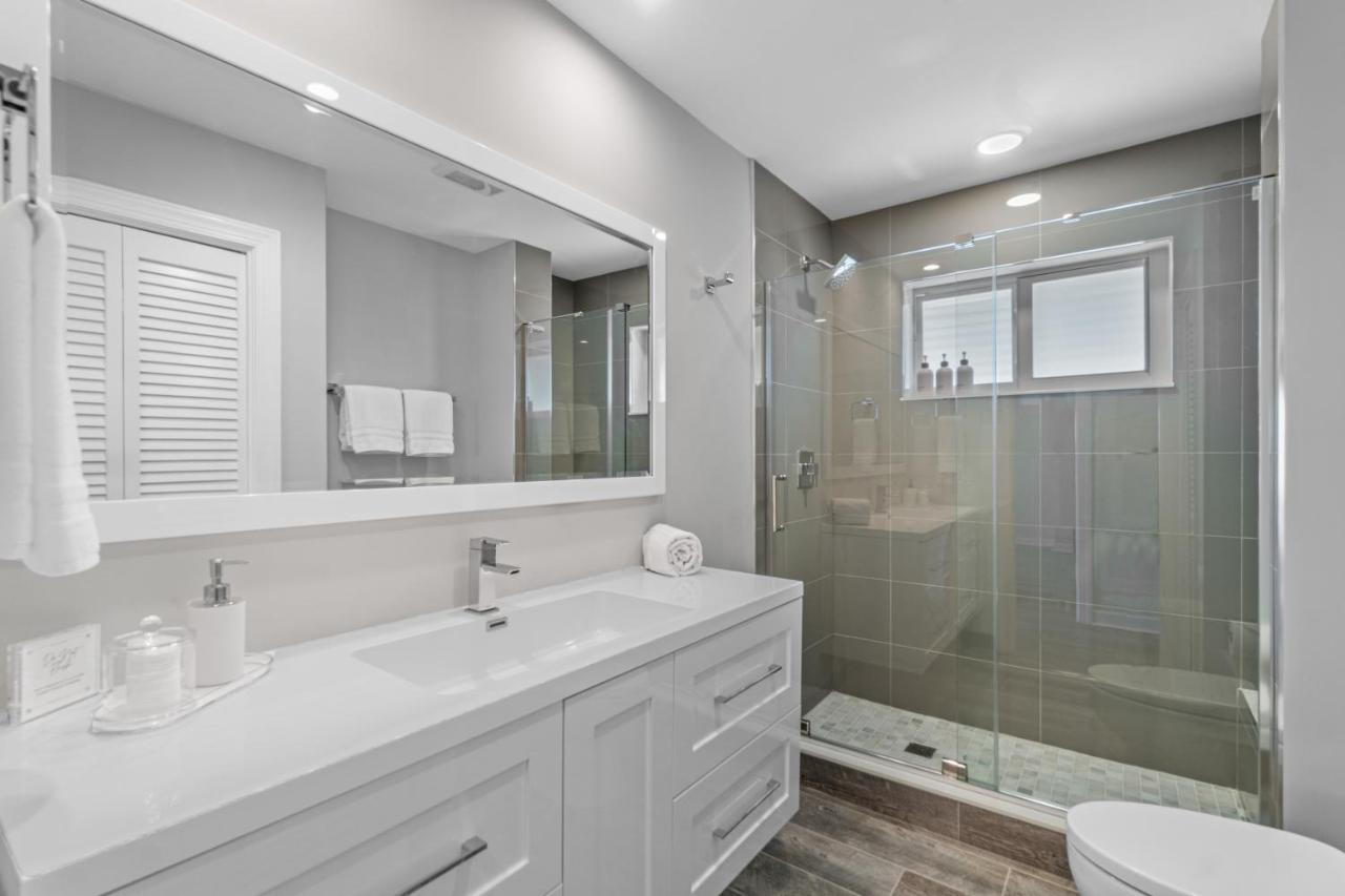 Seven Palms Waterfront, Heated Pool & Private Dock -walk To Beach! * West Palm Beach