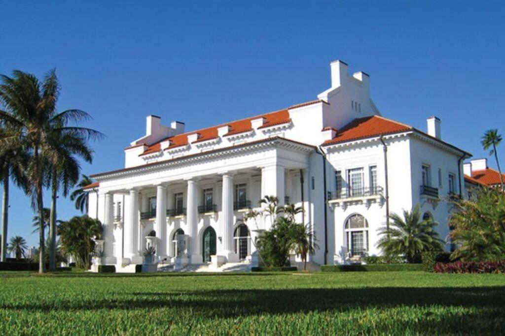 Beautiful Main House In West Palm Holiday home West Palm Beach