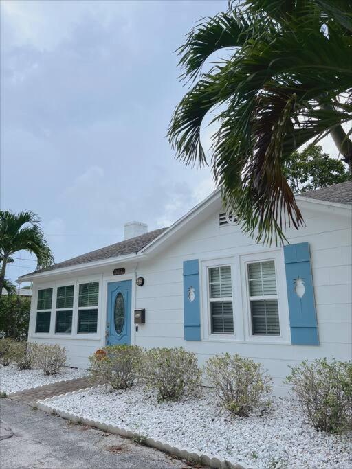 Beautiful Main House In West Palm Holiday home *