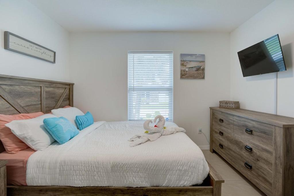 Cj's Coastal - Right Near Beach! Holiday home