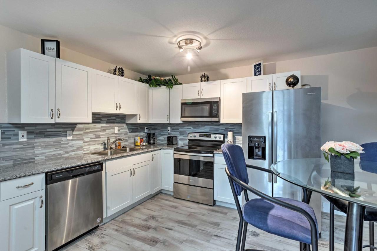 Ideally Located West Palm Apartment! Apartment *