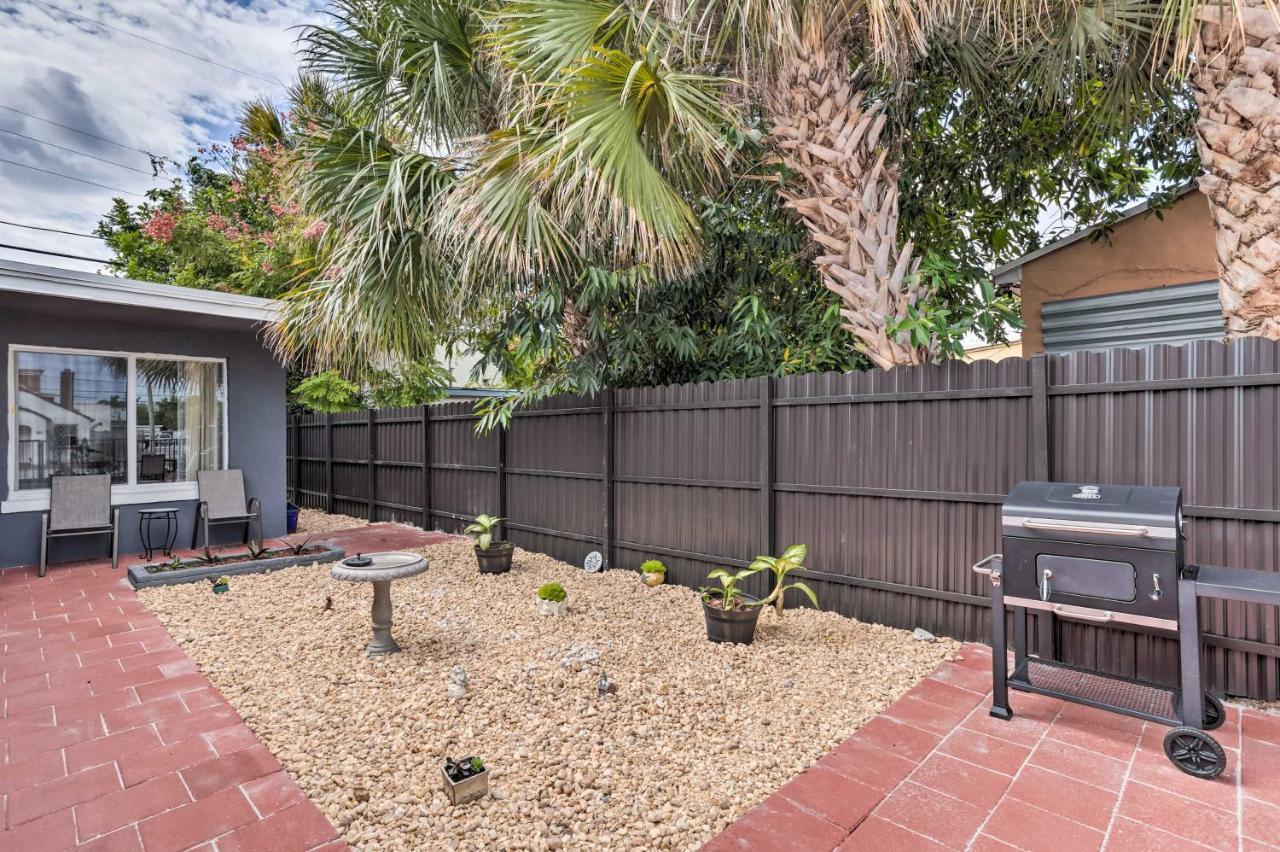 Apartment Inviting Less Than 2 Mi To Riviera Beach! *