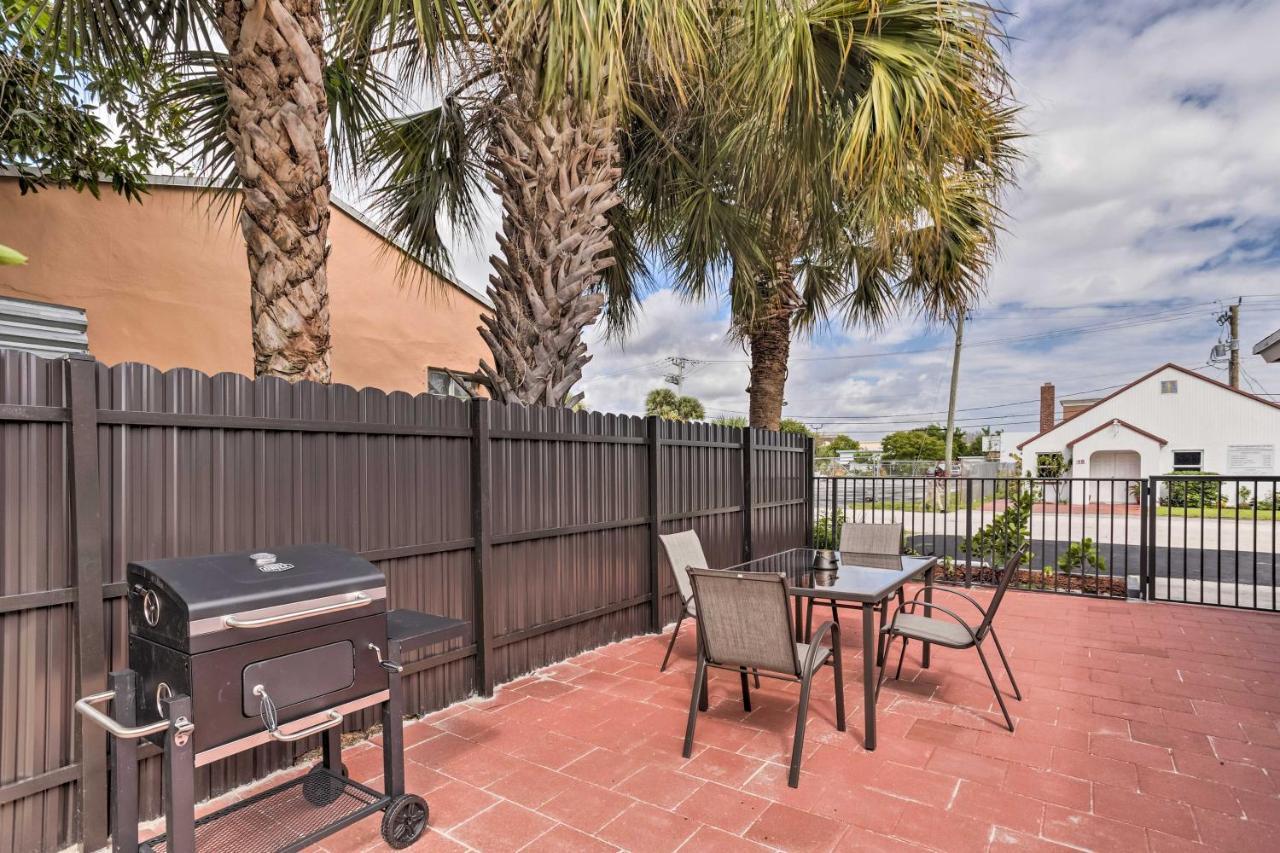 Apartment Ideally Located West Palm Apartment!