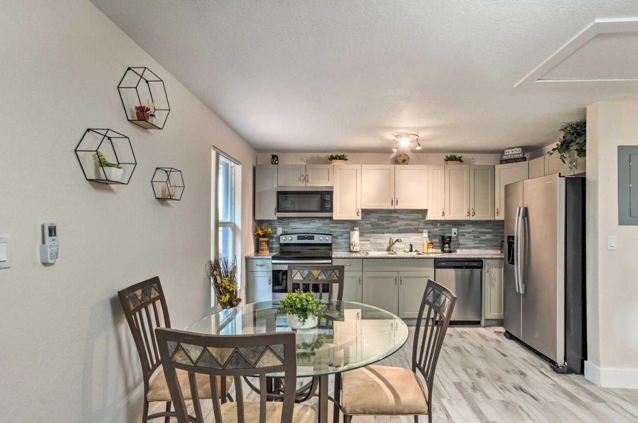 Inviting Less Than 2 Mi To Riviera Beach! Apartment *
