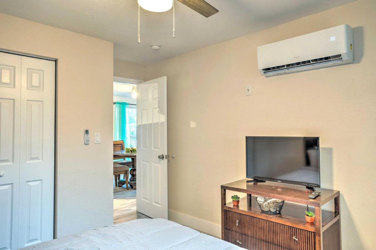 Turquoise Escape About 1 Mi To Sailfish Marina! Apartment