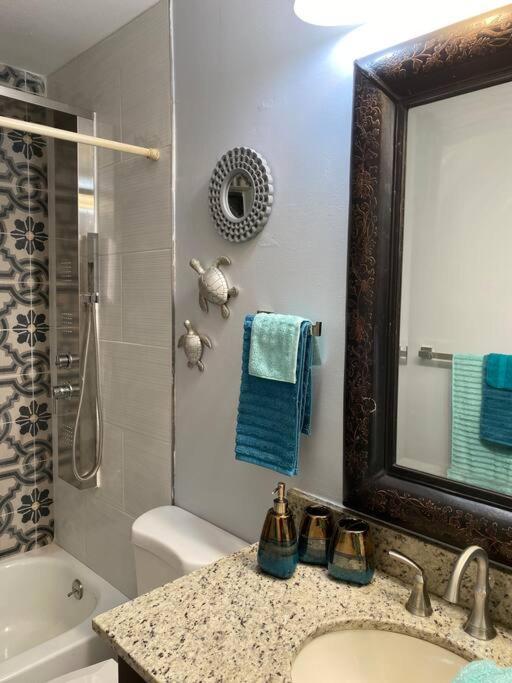 Private Townhouse With Courtyard And Covered Patio * West Palm Beach