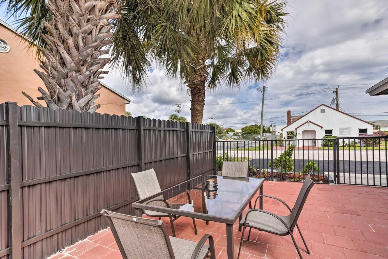 Ideally Located West Palm Apartment!