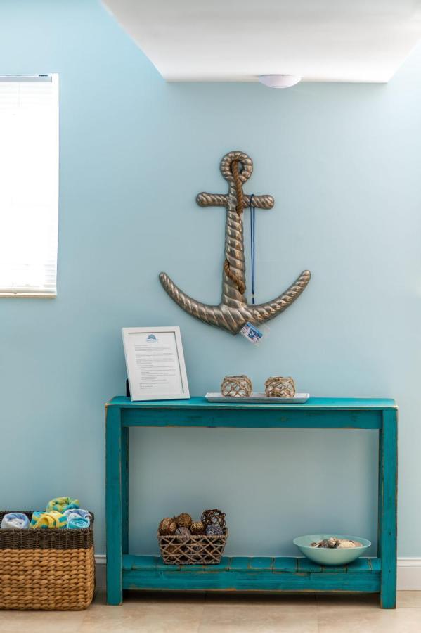 Bluewater Cove Boutique *