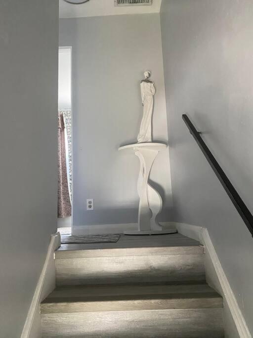 Private Townhouse With Courtyard And Covered Patio Apartment *