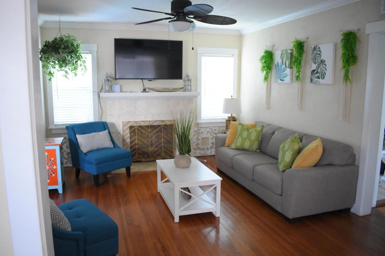In The Heart Of West Palm Beach, Pets Welcome *
