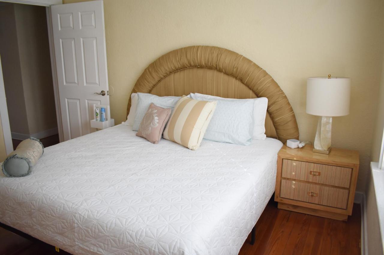 In The Heart Of West Palm Beach, Pets Welcome Villa West Palm Beach