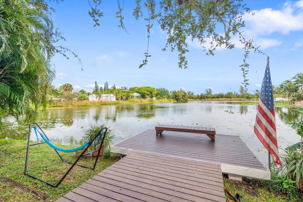 Tropical Oasis Located Near With Pool And Hot Tub Villa *