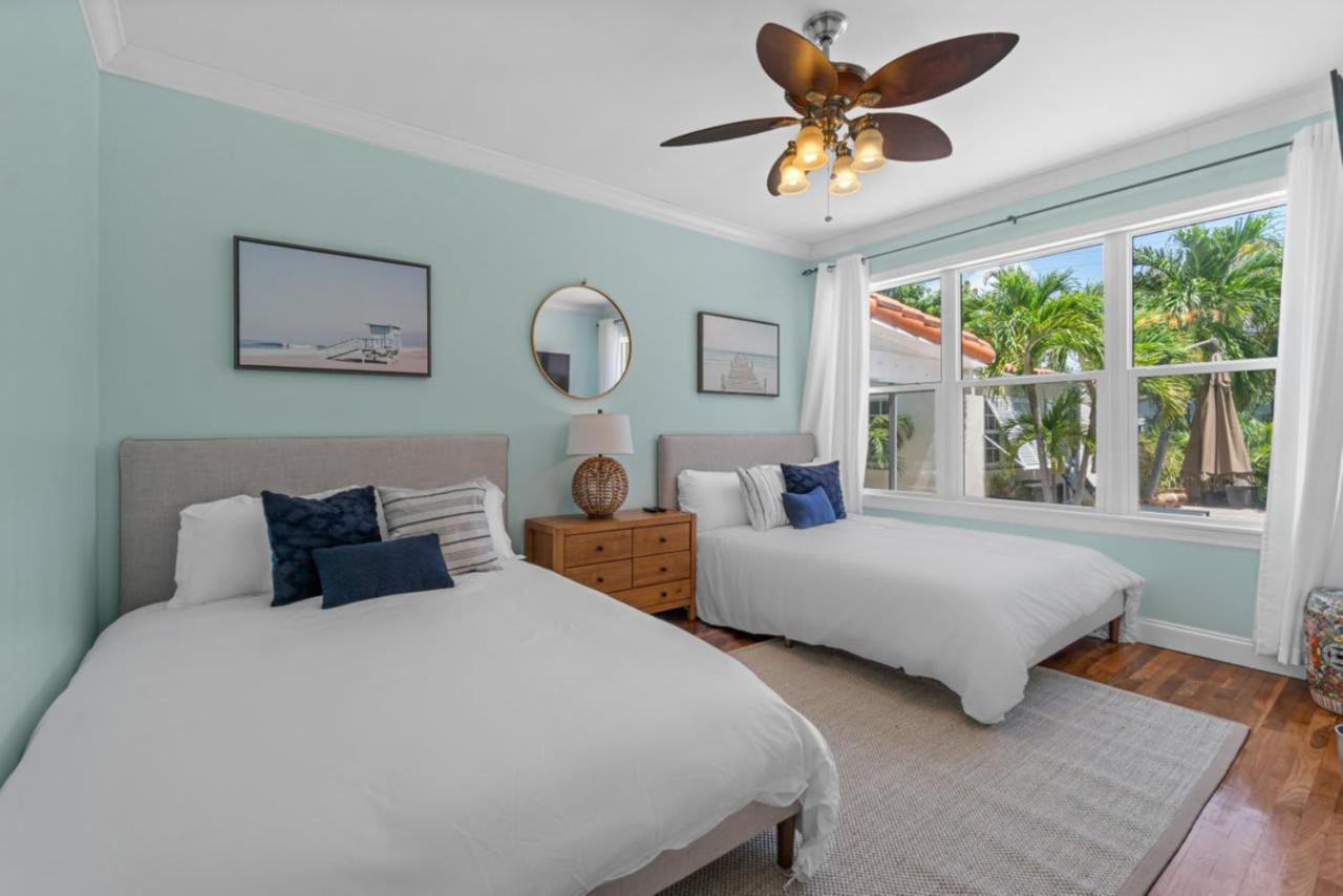 Heated Pool, Beach, Miramar By Rovetravel Holiday home