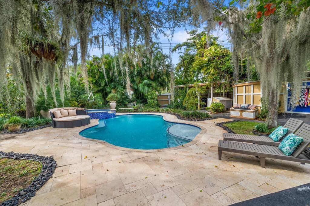 Villa Tropical Oasis Located Near With Pool And Hot Tub West Palm Beach