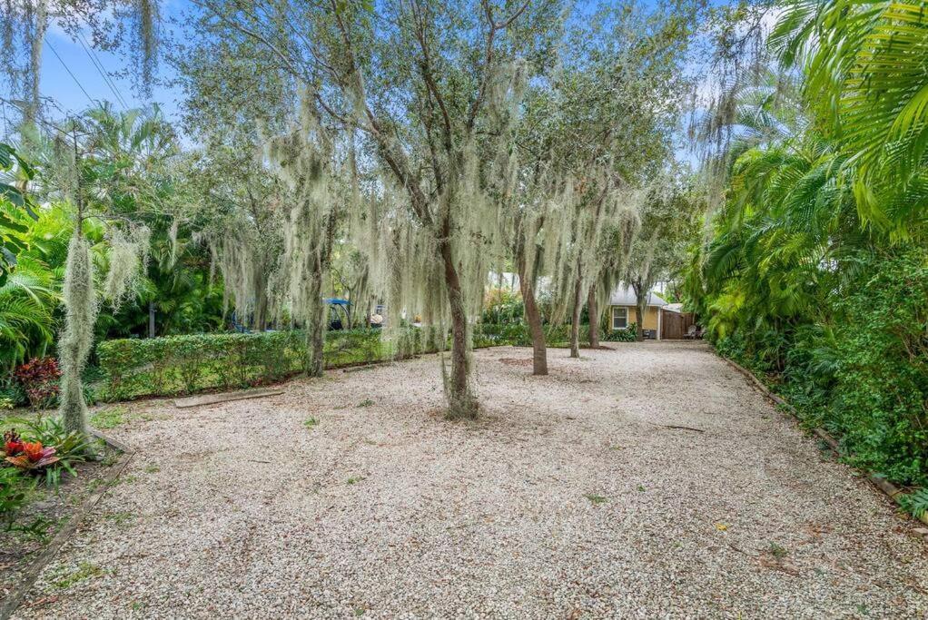 Tropical Oasis Located Near With Pool And Hot Tub West Palm Beach