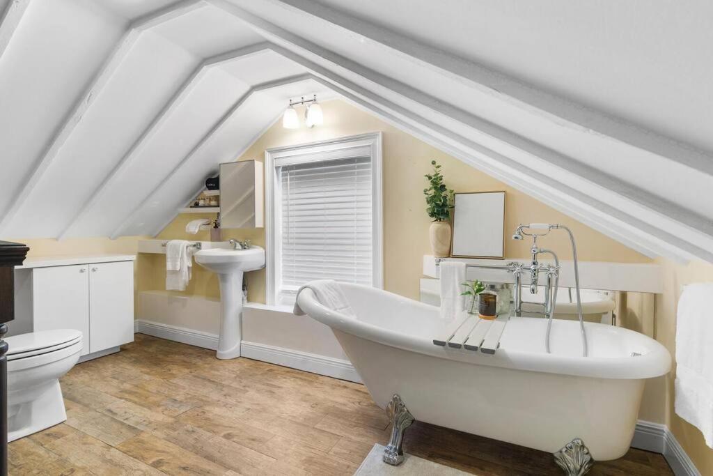 Tropical Oasis Located Near With Pool And Hot Tub * West Palm Beach