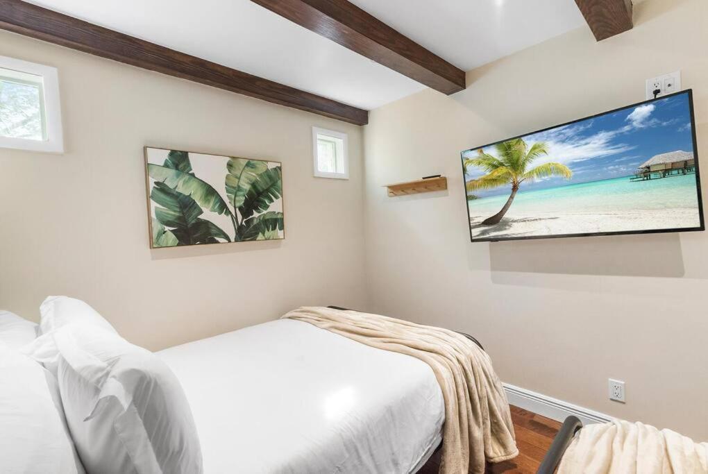 Villa Tropical Oasis Located Near With Pool And Hot Tub *