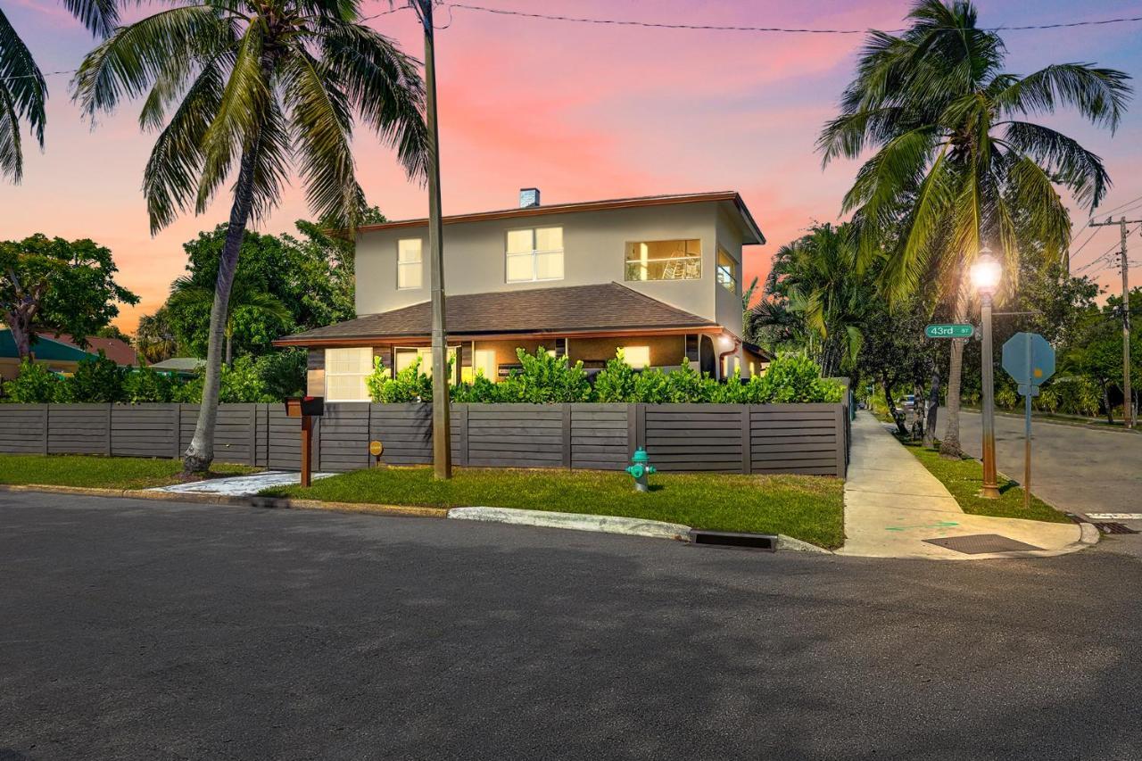 Holiday home Immaculate 3-bed House In West Palm West Palm Beach