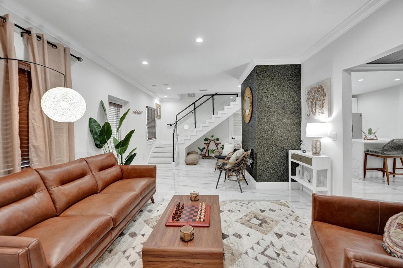 Holiday home Immaculate 3-bed House In West Palm *