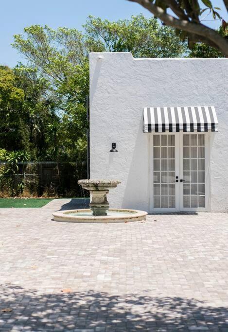 Amazing Massive Studio Close To Beach & Downtown