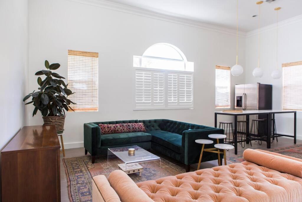 Amazing Massive Studio Close To Beach & Downtown