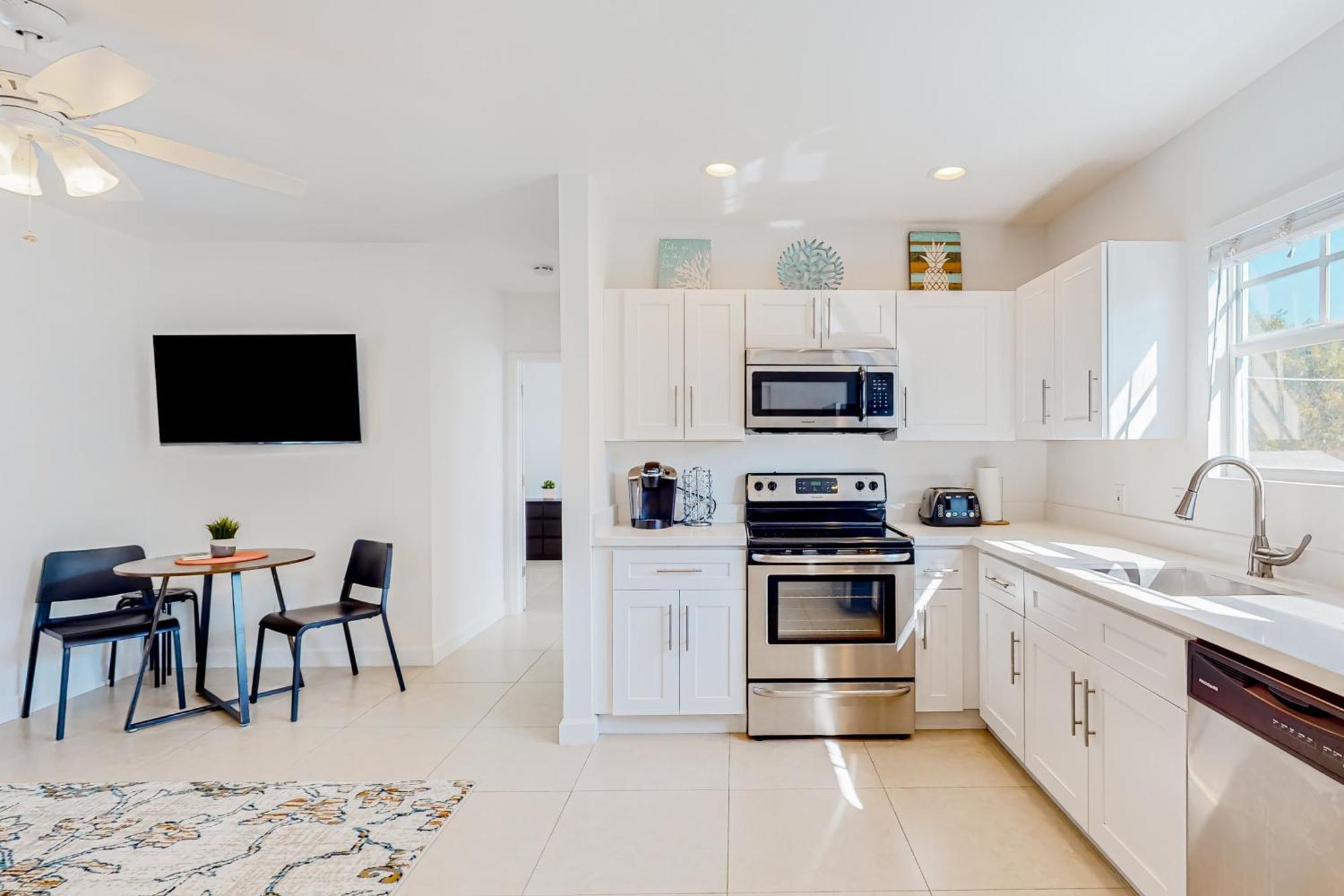 Tropical Hideway Apartment West Palm Beach