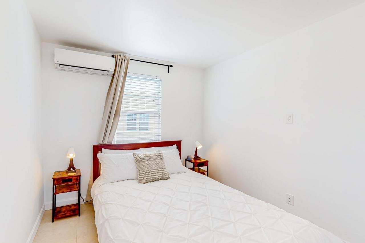 Tropical Hideway Apartment West Palm Beach