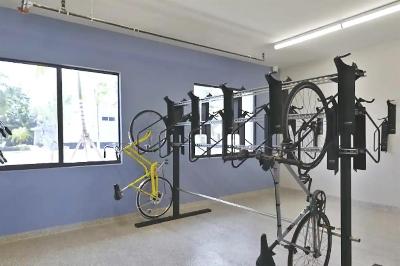 Lux Urban Retreat: Family-friendly Staycation With Gym & Ev Charging