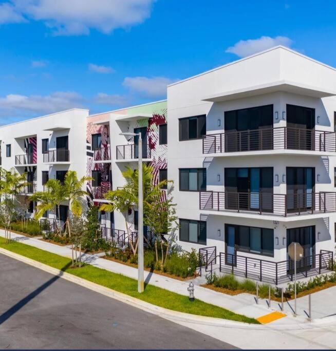 Luxe & Cozy 3beds,2rooms,ev Gym Near Beaches&downtown Wpb *