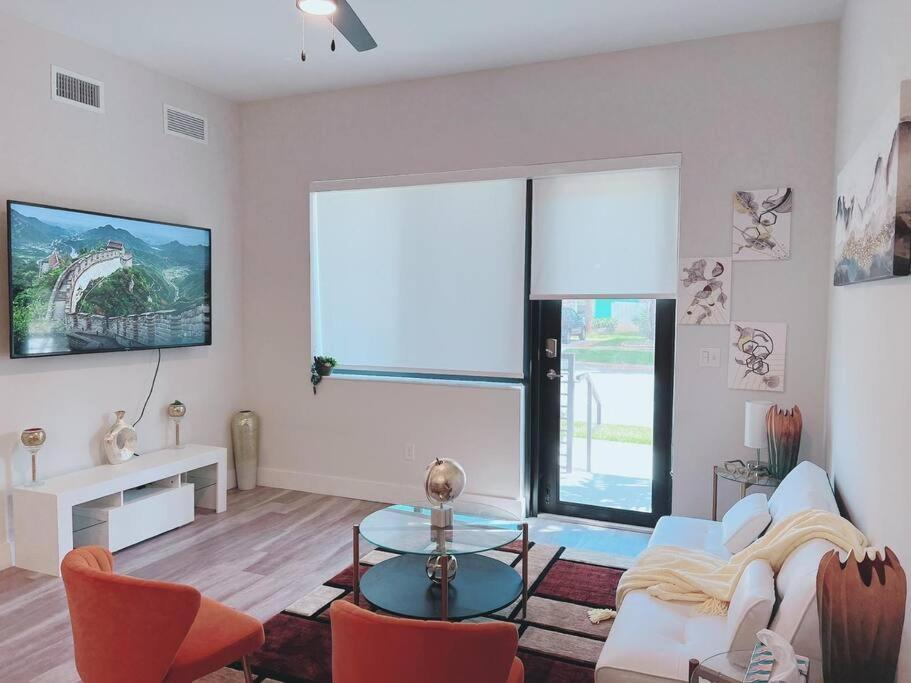 Apartment Luxe & Cozy 3beds,2rooms,ev Gym Near Beaches&downtown Wpb