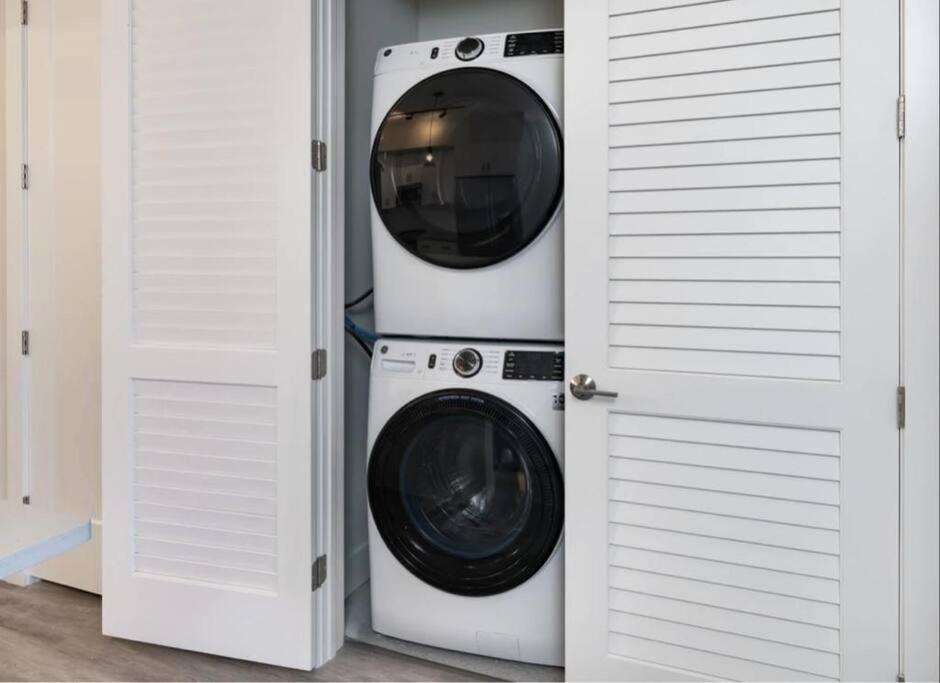Apartment Luxe & Cozy 3beds,2rooms,ev Gym Near Beaches&downtown Wpb