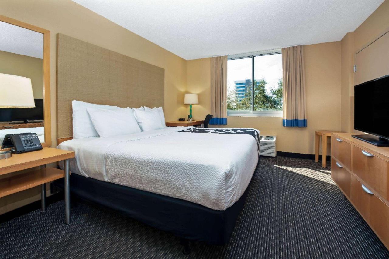 La Quinta By Wyndham West Palm Airport Hotel West Palm Beach