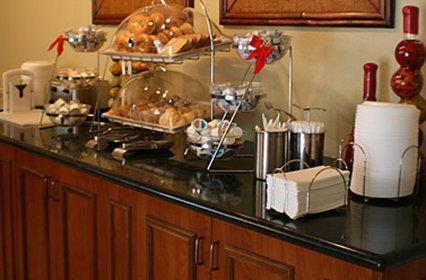 Quality Palm International Airport Inn 3*