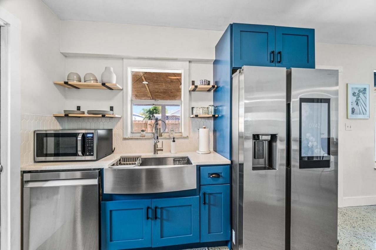 Recently Remodeled, Spacious Intracoastal West Palm Beach