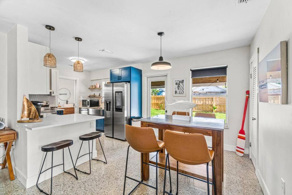 Recently Remodeled, Spacious Intracoastal West Palm Beach