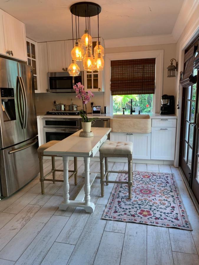 Casa Pina * West Palm Beach