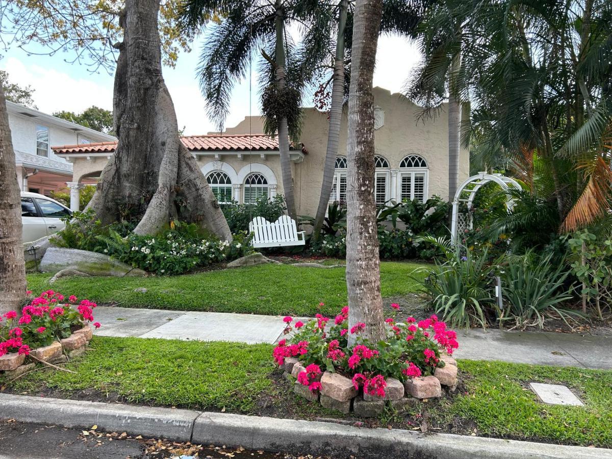 Casa Pina West Palm Beach