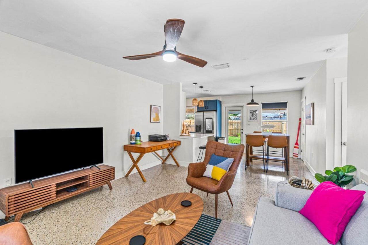 Recently Remodeled, Spacious Intracoastal Holiday home West Palm Beach