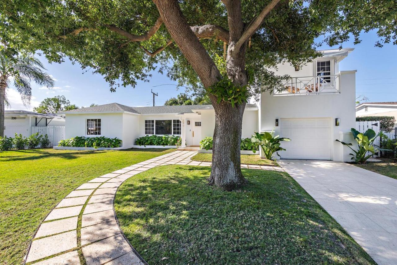 Santa Lucia Estate - Homes
