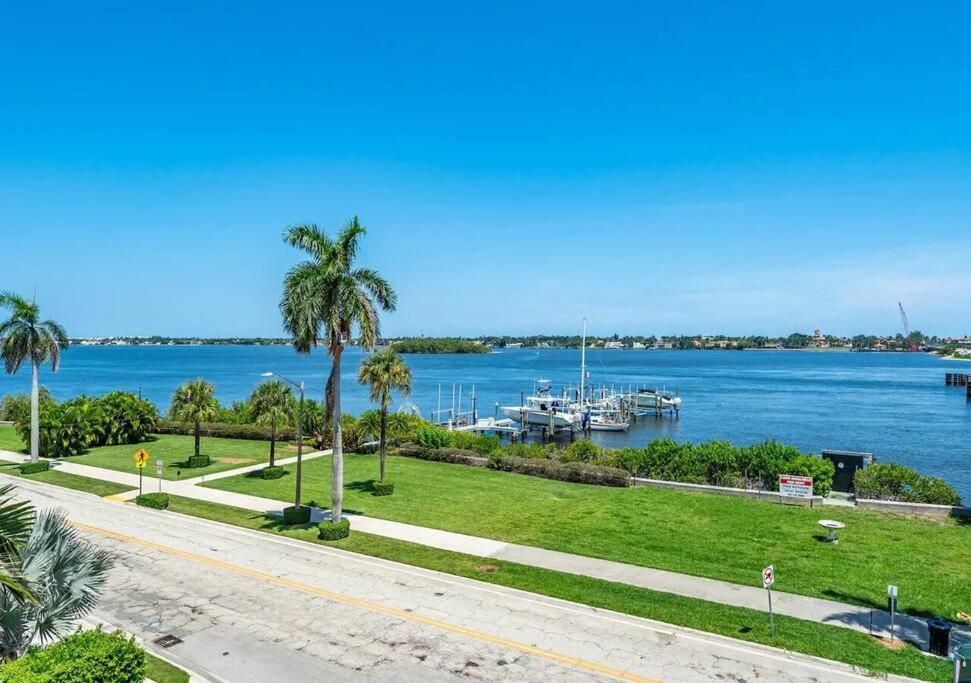 Cozy 1br On Intracoastal Water